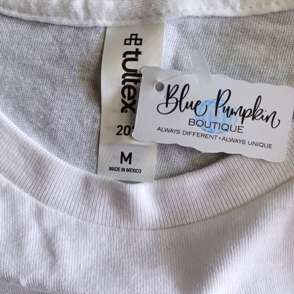 NWT Marilyn Monroe Graphic Tee Size M - Picture 3 of 4